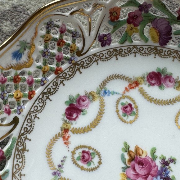 Schumann Bavaria Porcelain Pierced Decorative Plate - Picture 9 of 9